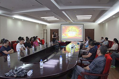 “我心永向黨，喜迎十九大”職工朗誦會簡報(bào)